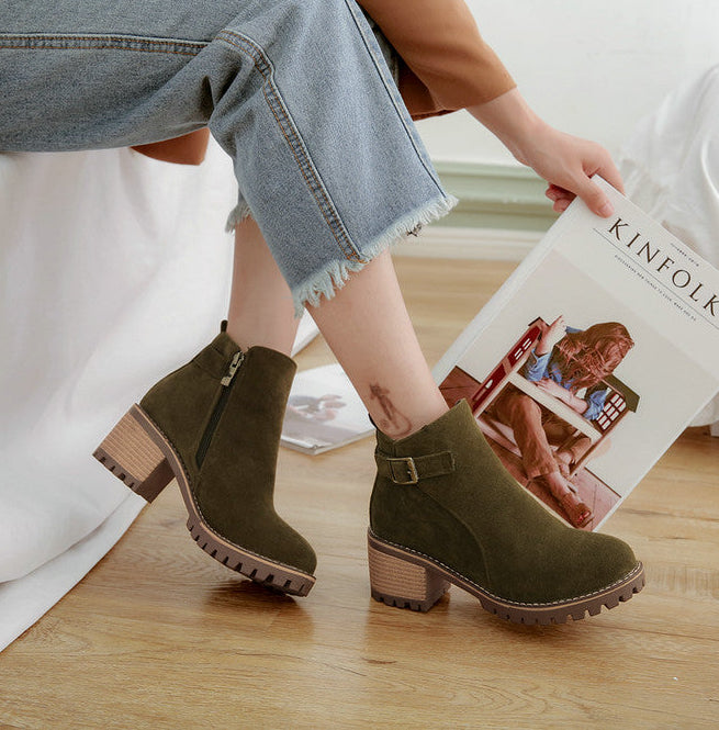 Bottes à talons courts à la mode