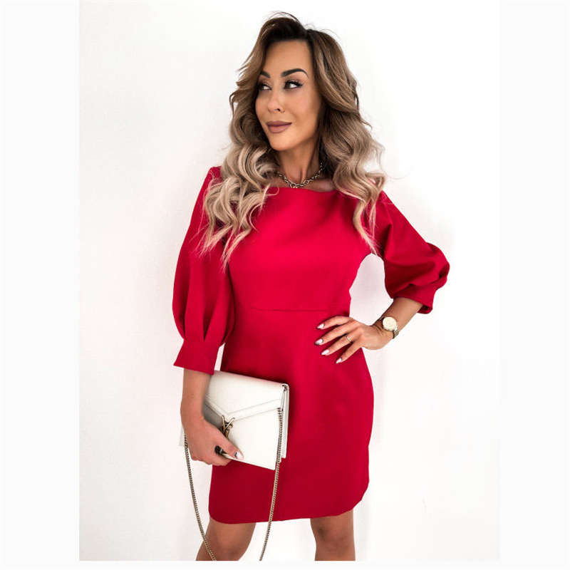 Robe courte à manches longues