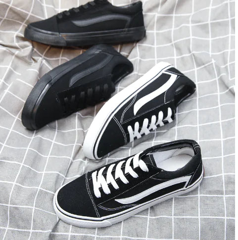 Baskets sport plates et décontractées